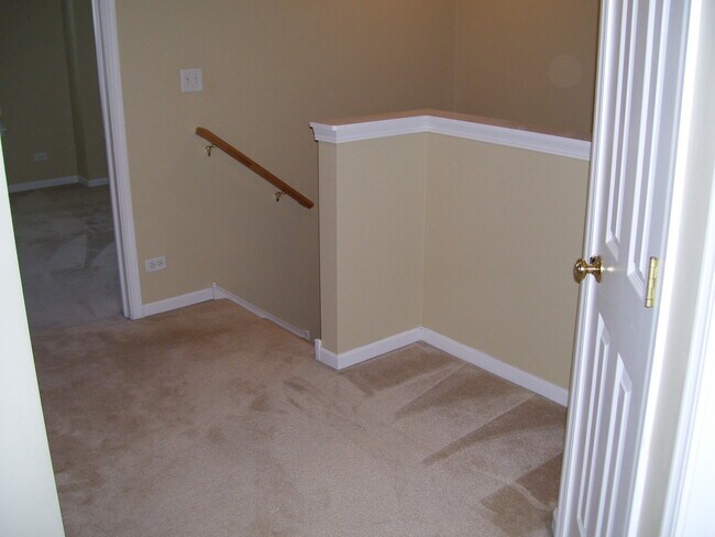 Building Photo - 3376 Bradbury Cir