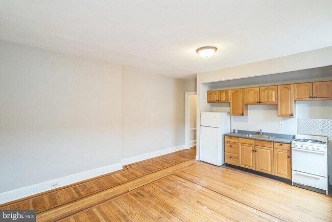 Building Photo - 2116 Walnut St