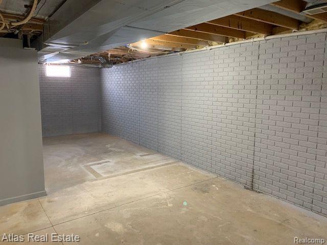 Building Photo - 1513 Crystal Pond Dr