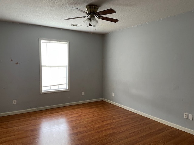 Building Photo - 1110 Roberts Dr