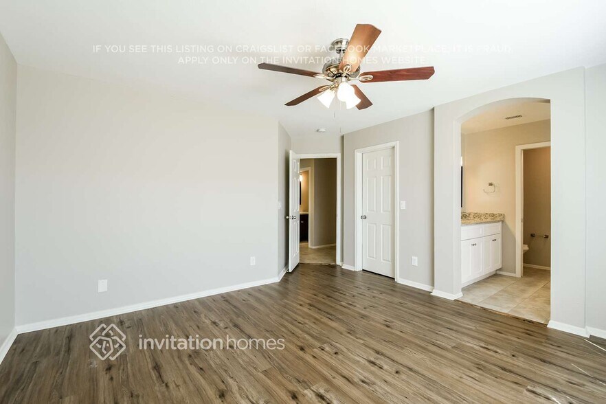 Building Photo - 4415 W Creedance Blvd