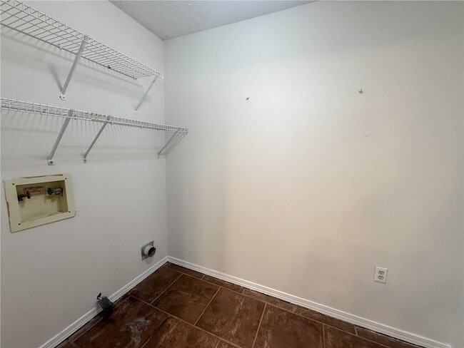 Building Photo - 8613 McAllister Dr