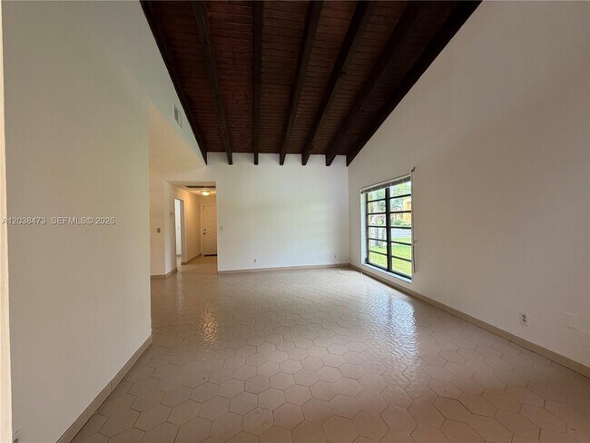 Building Photo - 1540 NW 93rd Ave