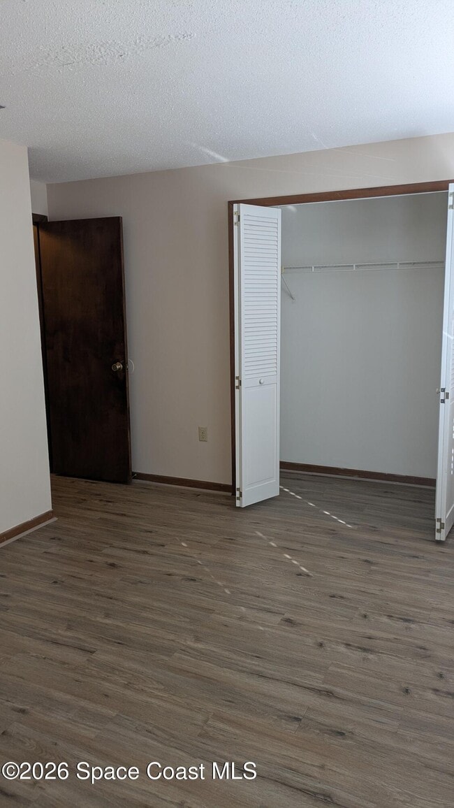 Building Photo - 1514 Clearlake Rd