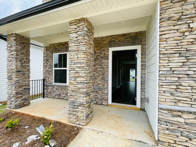 Building Photo - 5950 Green Ash Ct