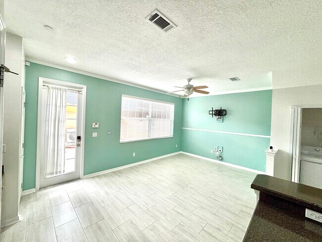 Building Photo - 9635 Fenrose Terrace