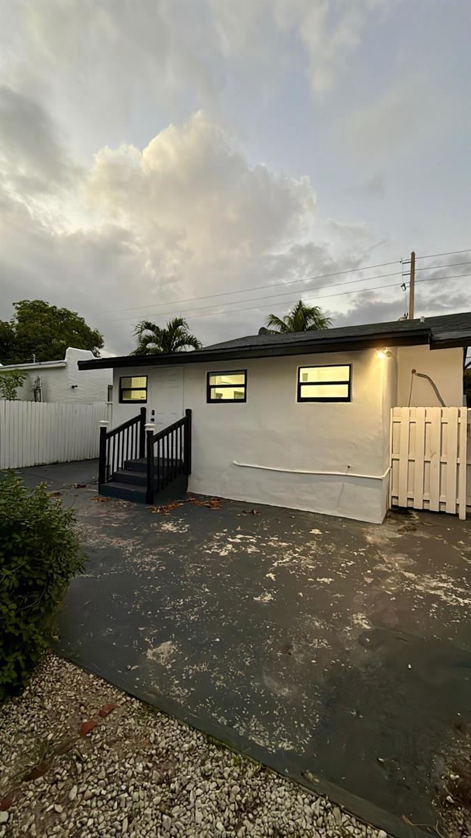 Building Photo - 712 Nottingham Blvd