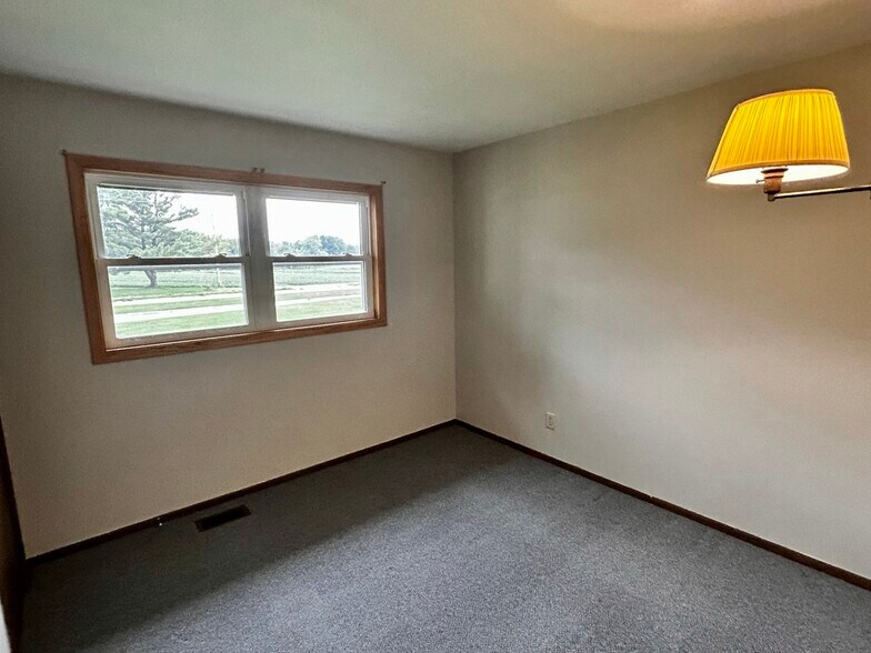 Main level bedroom #2 - 694 Tilson St N