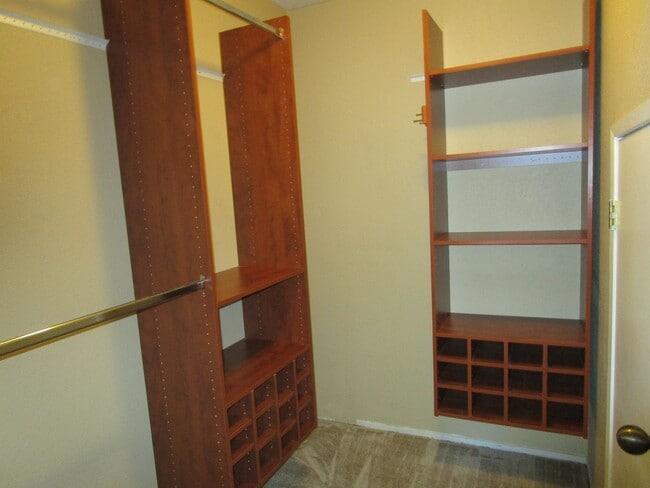 Building Photo - Cozy Hercules Home