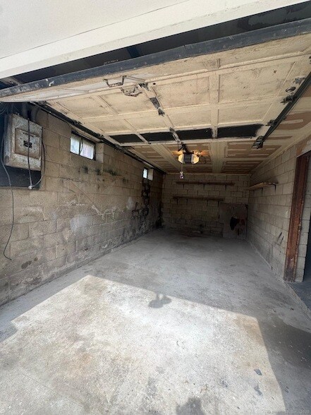 Building Photo - 84 McKinley Ave