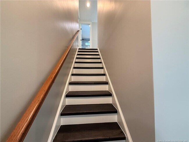 Building Photo - 1610 N Stonegate Dr