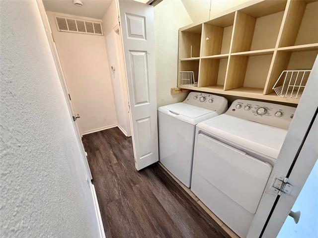 Building Photo - 330 W Harwood Rd