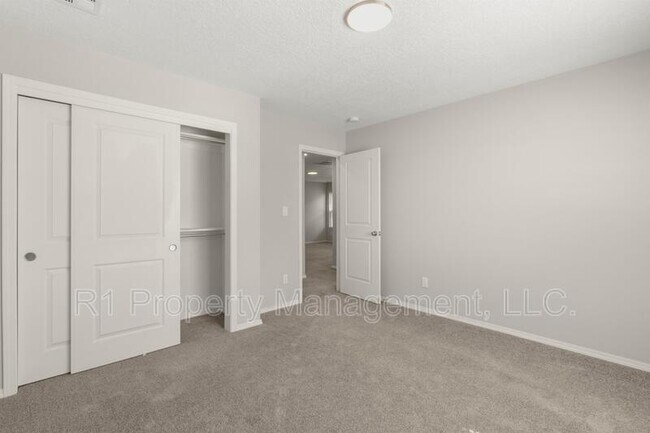 Building Photo - 5643 Linq Place Northeast