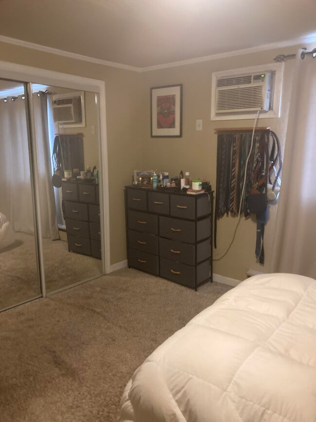 Bedroom - 336 N Grant St