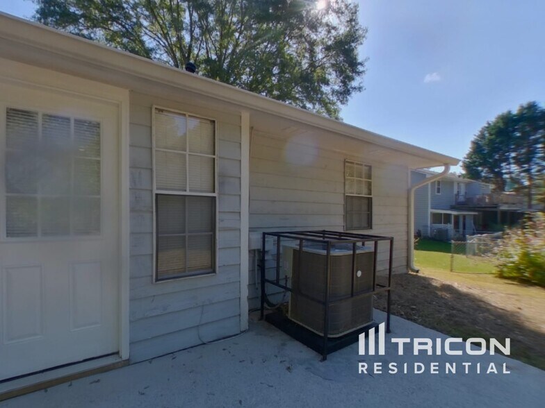 Building Photo - 4621 Cedar Brook Dr SE