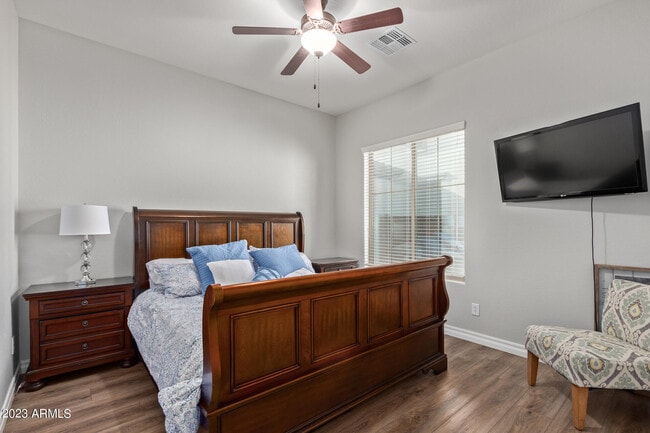 Building Photo - 19888 E Russet Rd