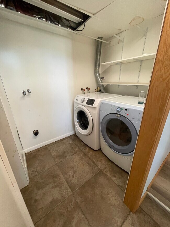 Building Photo - 644 Gannet Dr