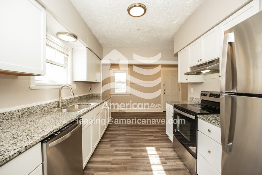 Building Photo - 814 Dover Ave