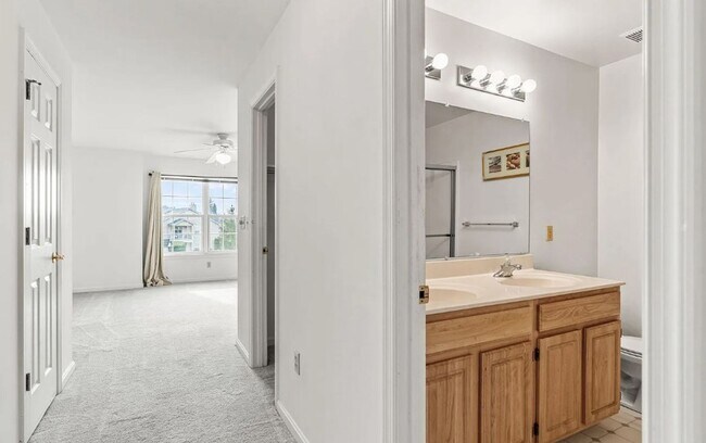 Building Photo - Beautiful 3 Bedroom, 2 Bath Condo in Reserves at Hershey Meadows!