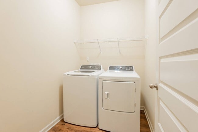 Building Photo - 6130 Mahogany Ter