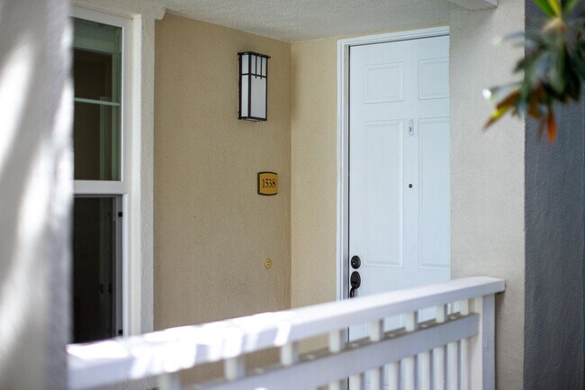 Building Photo - 3 Bedroom + 2 Bathroom Condo | Seabridge | Oxnard | Unfurnished