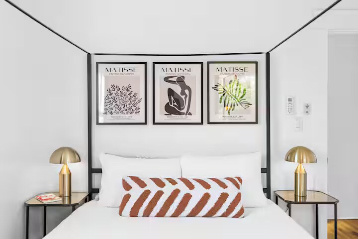 Building Photo - 3407 N Mountain View Dr