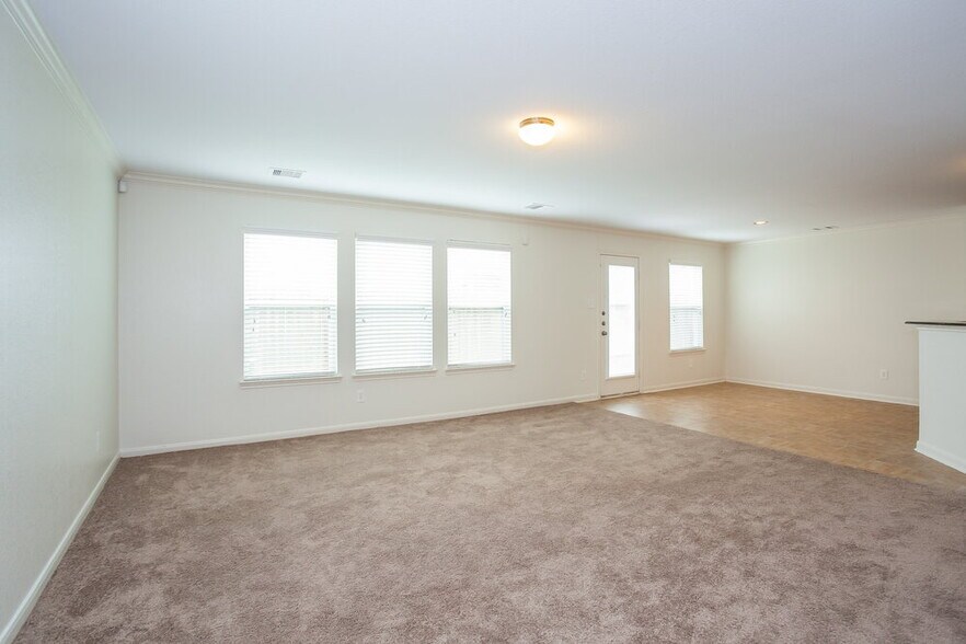 Building Photo - 2727 Skyview Grove Ct