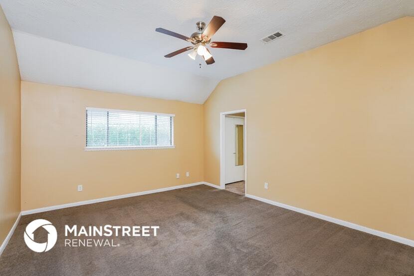 Building Photo - 15514 Cabildo Dr