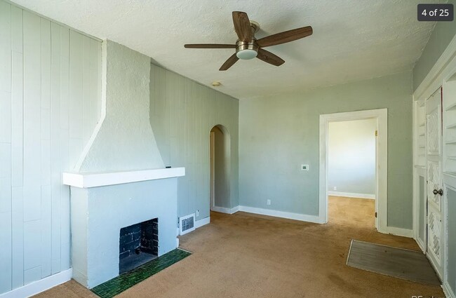 Building Photo - 3754 S Delaware St