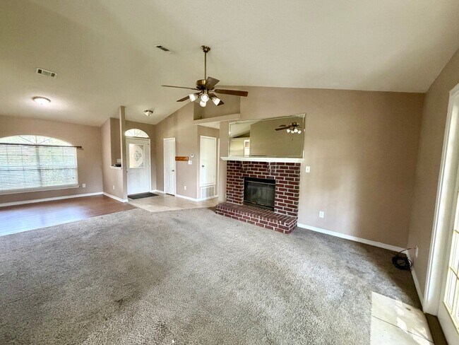 Building Photo - 4316 Bayou Ridge Dr