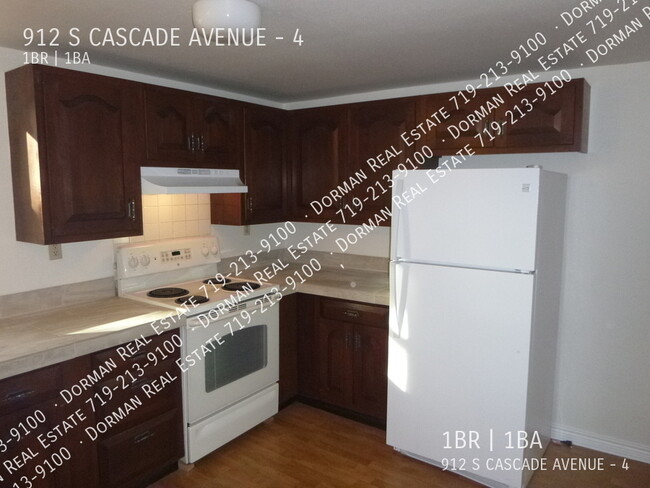 Building Photo - Cute 1 bedroom apartment near Downtown!