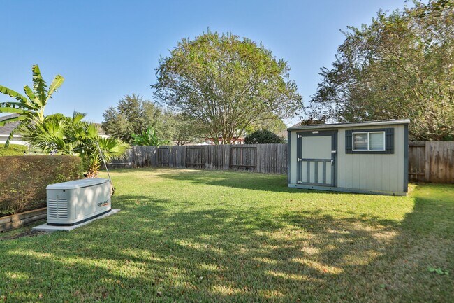 Building Photo - 8410 Brighton Lake Ln