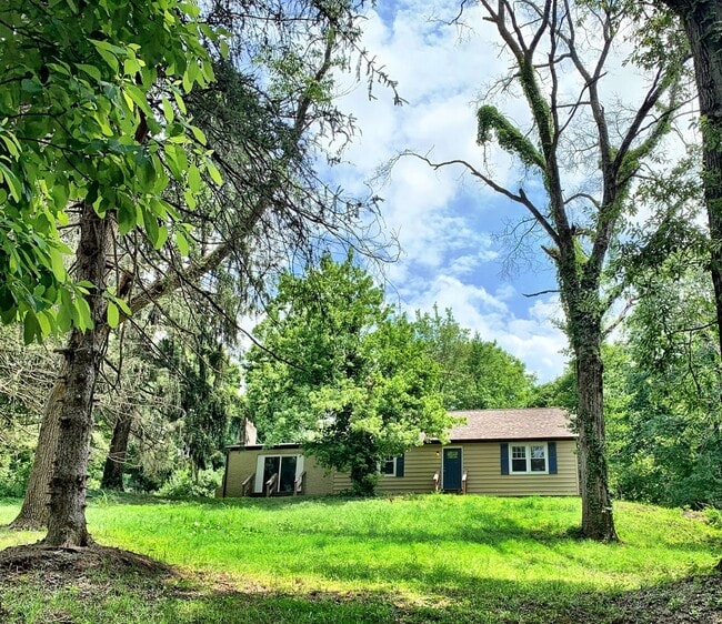 Building Photo - For Rent...300 Bethel, Collinsville