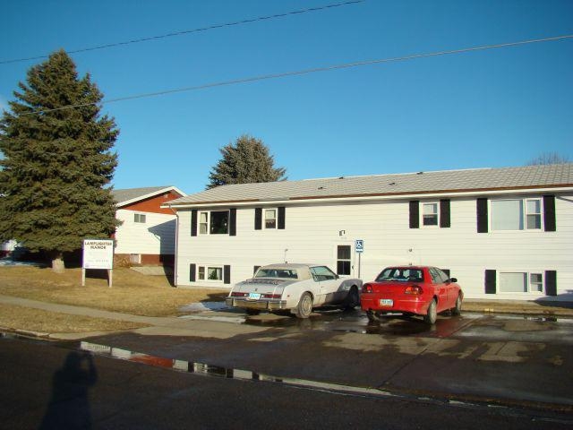 Primary Photo - Lamplighter Manor