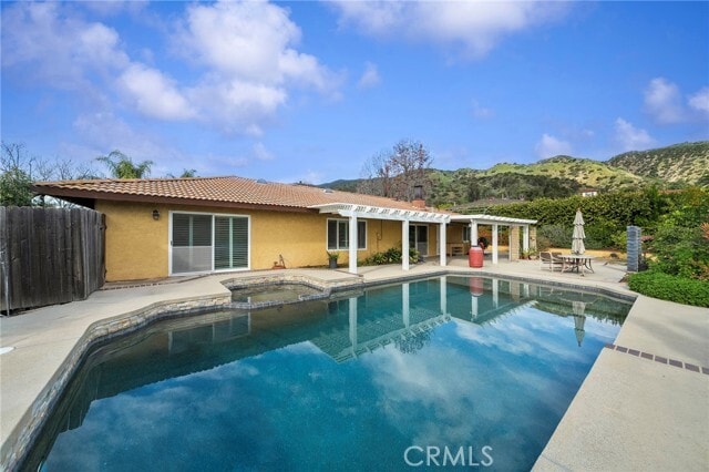 Building Photo - 968 Englewild Dr