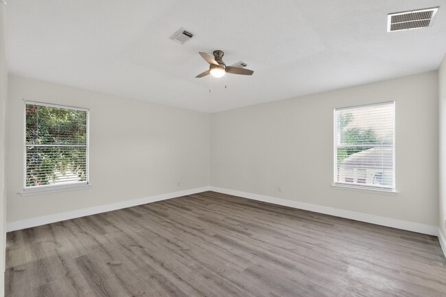 Building Photo - 918 Ivycroft Ln