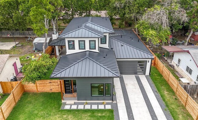 Primary Photo - 6304 Middleham Pl