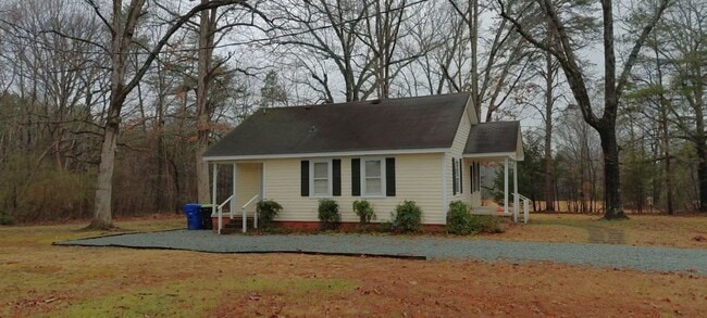 Building Photo - 422 Manning Ave