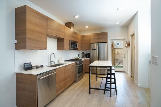 Building Photo - 3541 Wallingford Ave N