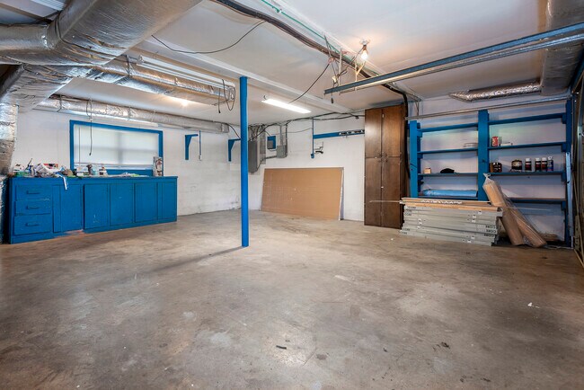 Building Photo - 5760 Saundersville Rd