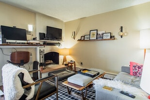 Building Photo - 1233 N Ogden St