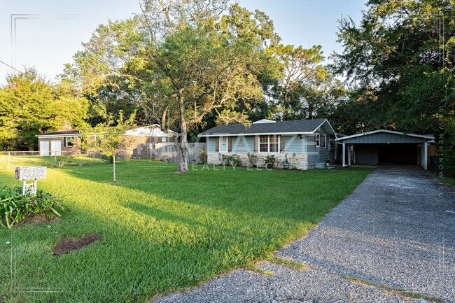 Building Photo - Charming Foley Bungalow with Timeless Character and Plenty of Storage!