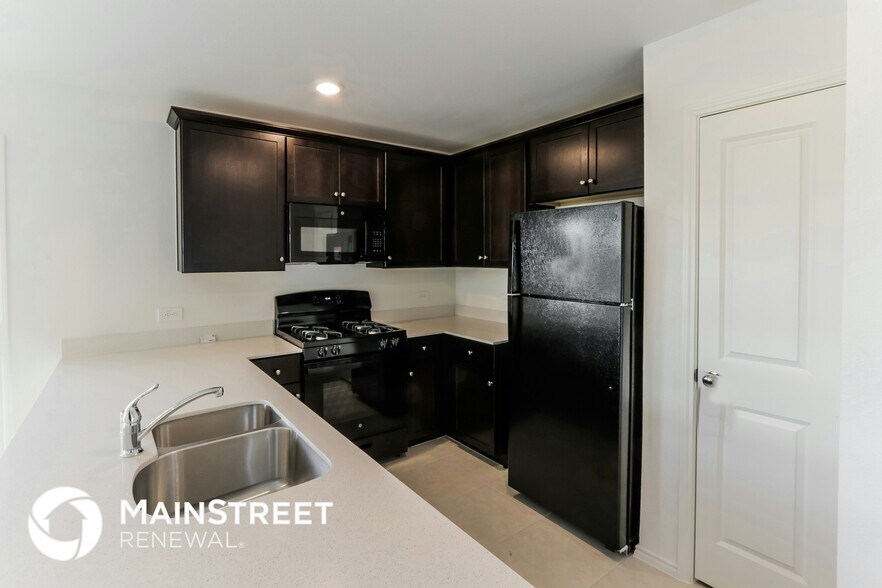 Building Photo - 3101 Helix Bay Dr