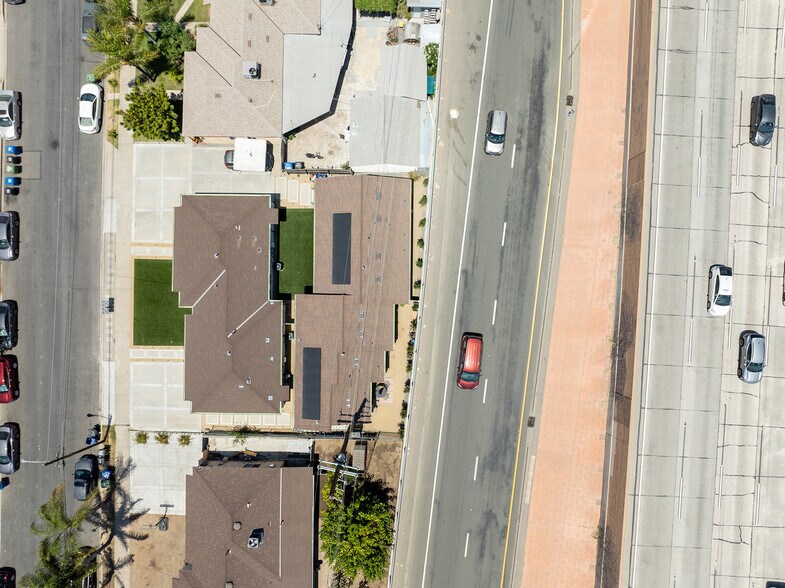 Building Photo - 7836 Claybeck Ave