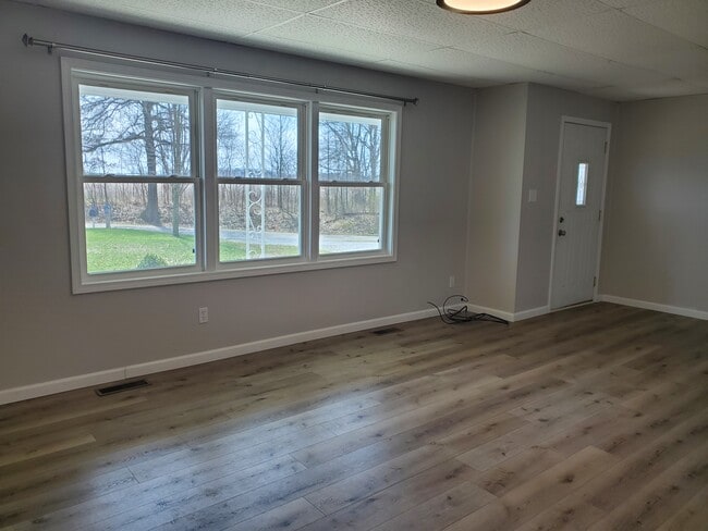 Building Photo - 475 County Rd 525 N