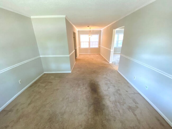 Building Photo - Rosewood condo