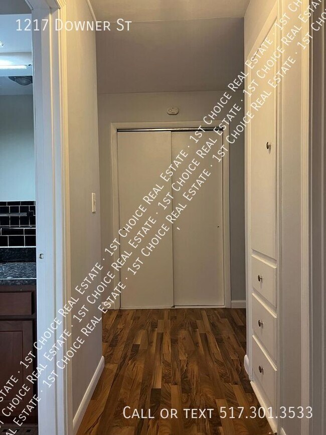 Building Photo - 1217 Downer Ave