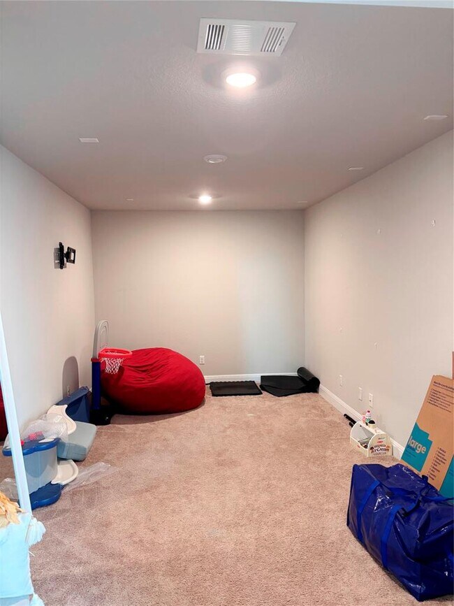 Building Photo - 5408 La Canada Wy