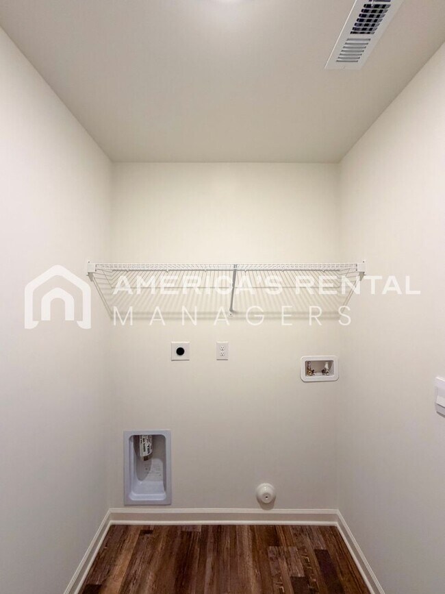 Building Photo - DEPOSIT PENDING! New Construction Home for Rent!