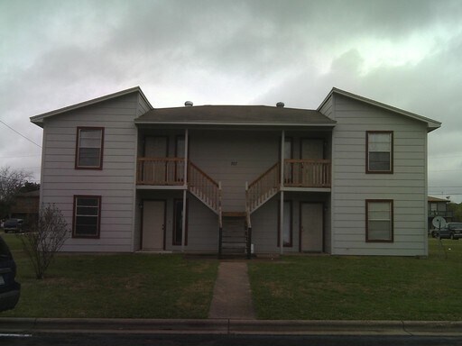 Primary Photo - College Station - 2 bedroom - 1.5 Bath dow...